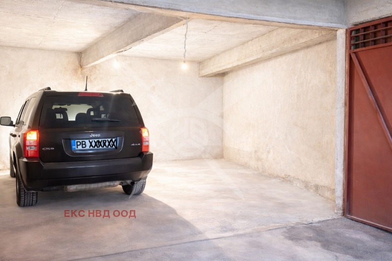 Продава ГАРАЖ, ПАРКОМЯСТО, гр. Пловдив, Кършияка, снимка 2 - Гаражи и паркоместа - 53083609