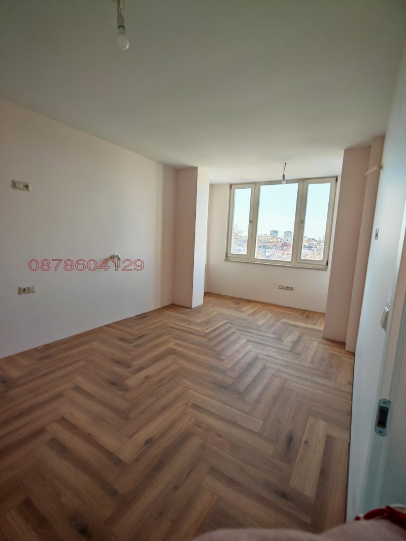De vânzare  2 dormitoare Plovdiv , Țentâr , 132 mp | 20885860 - imagine [8]