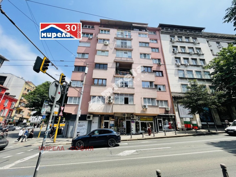 Продава 4-СТАЕН, гр. София, Център, снимка 4 - Апартаменти - 51738927