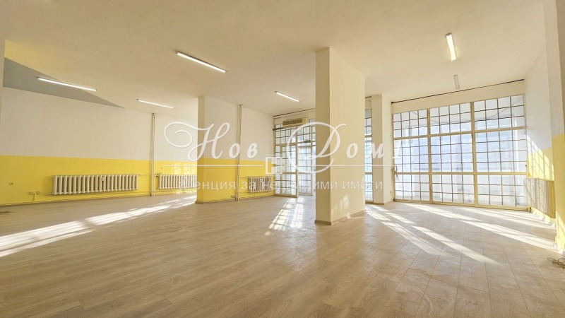 Продава  Офис, град София, Борово •  374 990 EUR • ID 40034730 — holmes.bg - [1] 