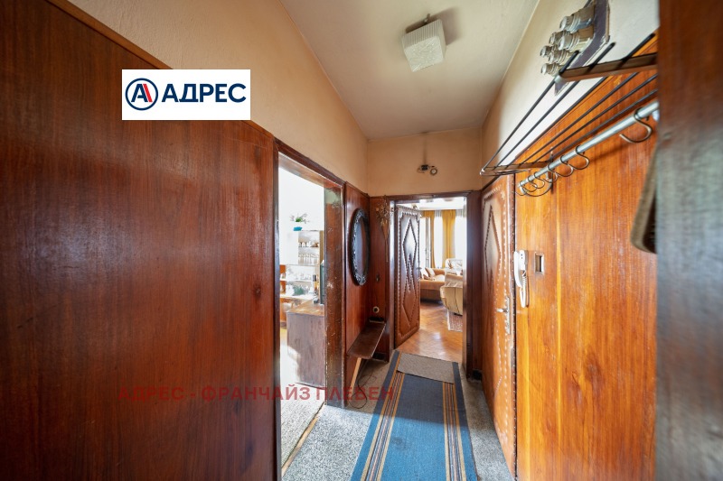 Продава ЕТАЖ ОТ КЪЩА, гр. Плевен, Идеален център, снимка 7 - Етаж от къща - 53286683