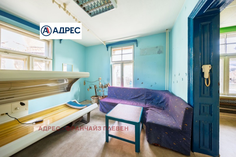 Продава ЕТАЖ ОТ КЪЩА, гр. Плевен, Идеален център, снимка 13 - Етаж от къща - 53286683