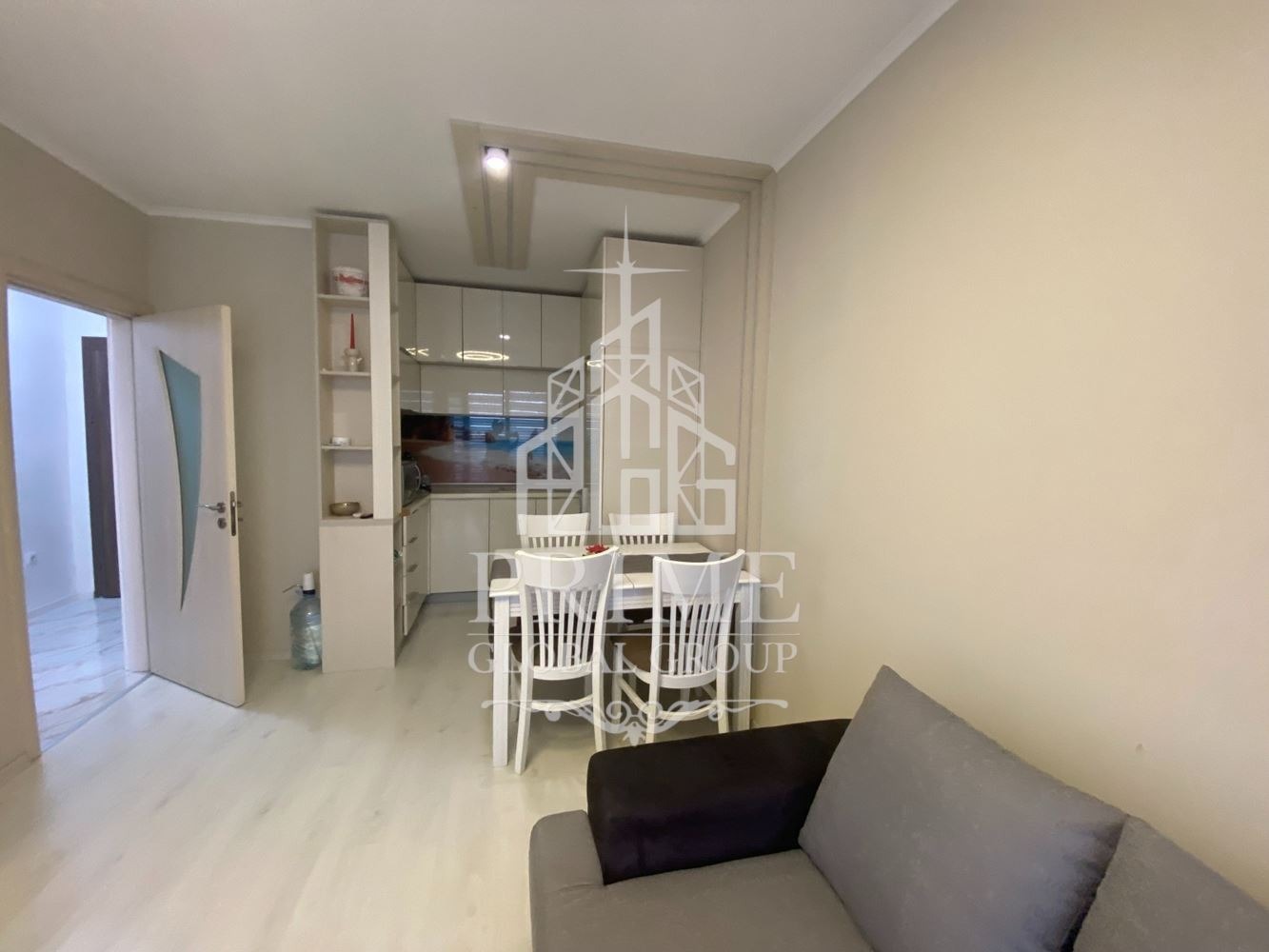 Продава 2-СТАЕН, гр. Варна, м-т Пчелина, снимка 2 - Апартаменти - 56005511