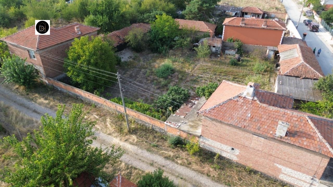 Продава КЪЩА, с. Златовръх, област Пловдив, снимка 2 - Къщи - 51718998