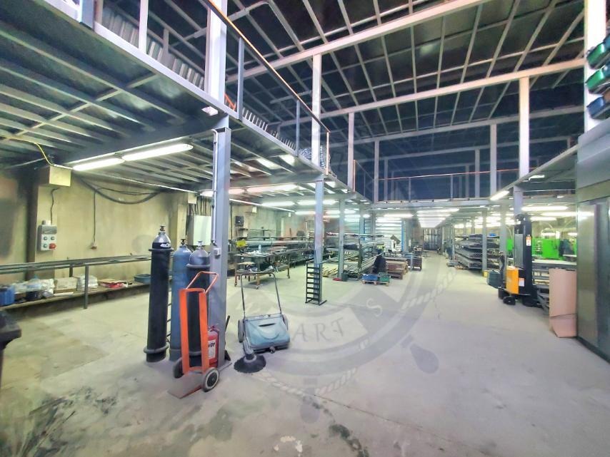 Продава ПРОМ. ПОМЕЩЕНИЕ, гр. Варна, Западна промишлена зона, снимка 2 - Производствени сгради - 55958872