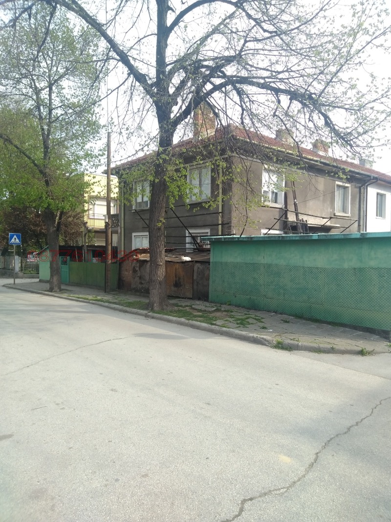 Продава КЪЩА, град Силистра, Митница • 73000 € / 142775.59 лв. • 49115624 1