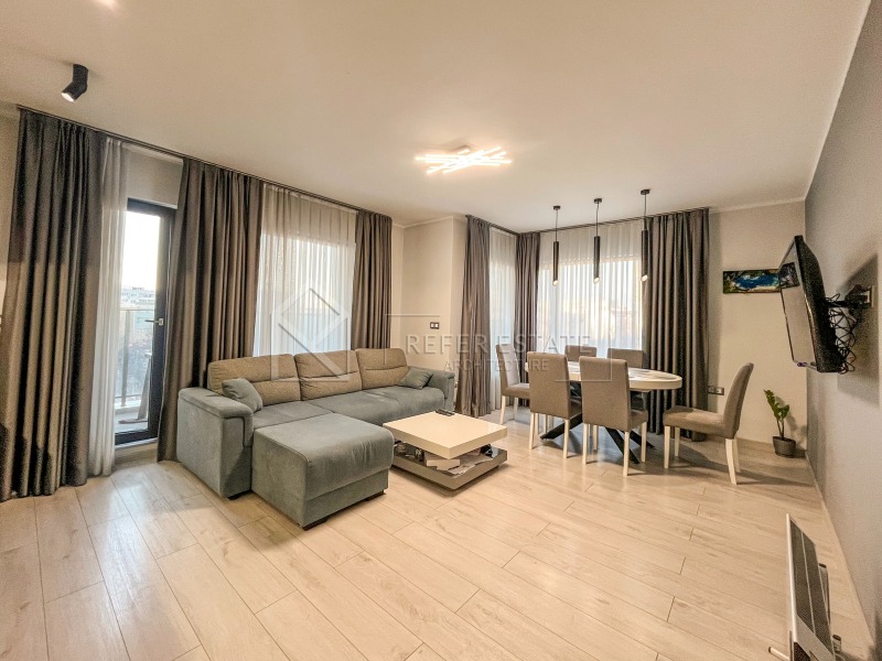 Продава 3-СТАЕН в град София, Света Троица - 132 кв.м / 404 000 € » 790 155.32 лв., РЕФЕР