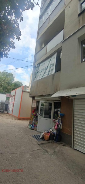 Продава 3-стаен