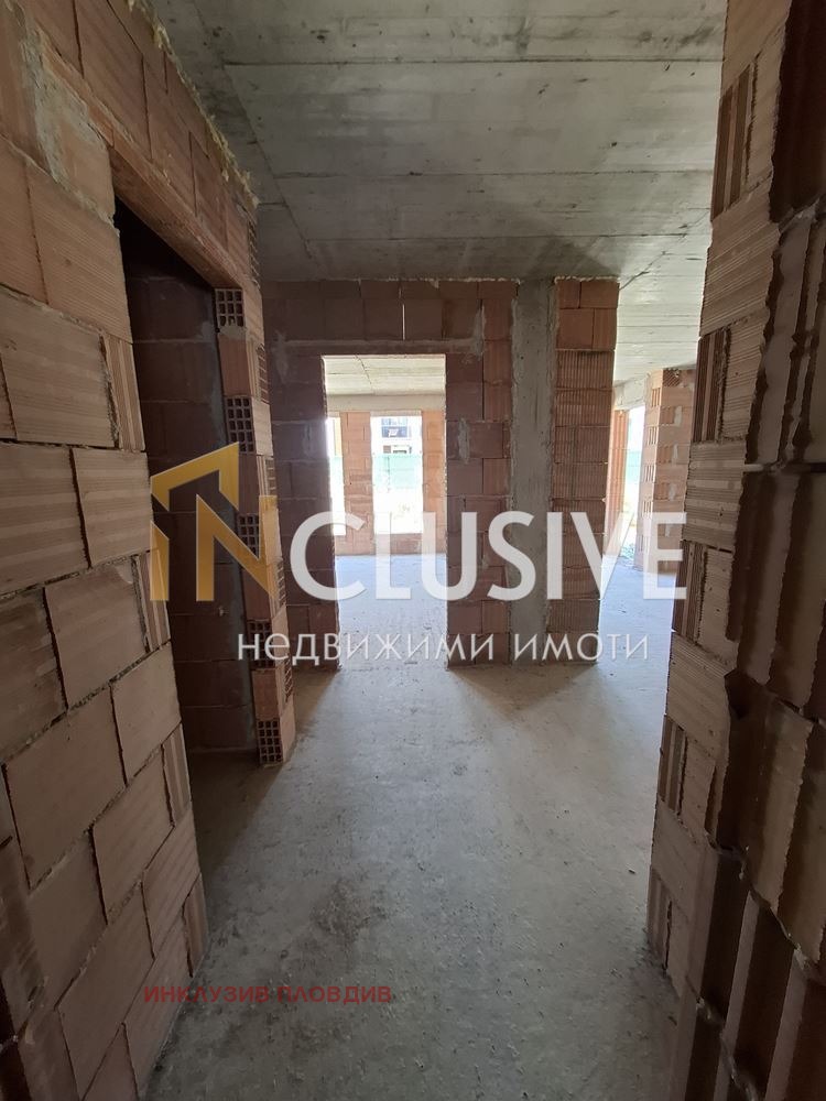 Продава  2-стаен град Пловдив , Остромила , 80 кв.м | 69927676 - изображение [2]