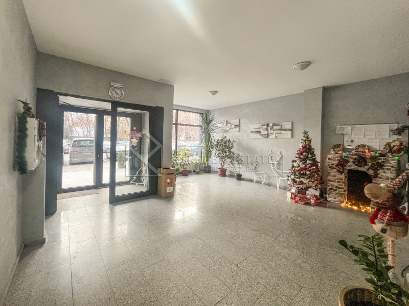 Продава 3-СТАЕН, гр. София, Света Троица, снимка 15 - Апартаменти - 53034491