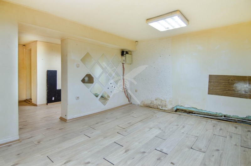 En venta  Oficina Sofia , Mladost 3 , 27 metros cuadrados | 20641042 - imagen [3]
