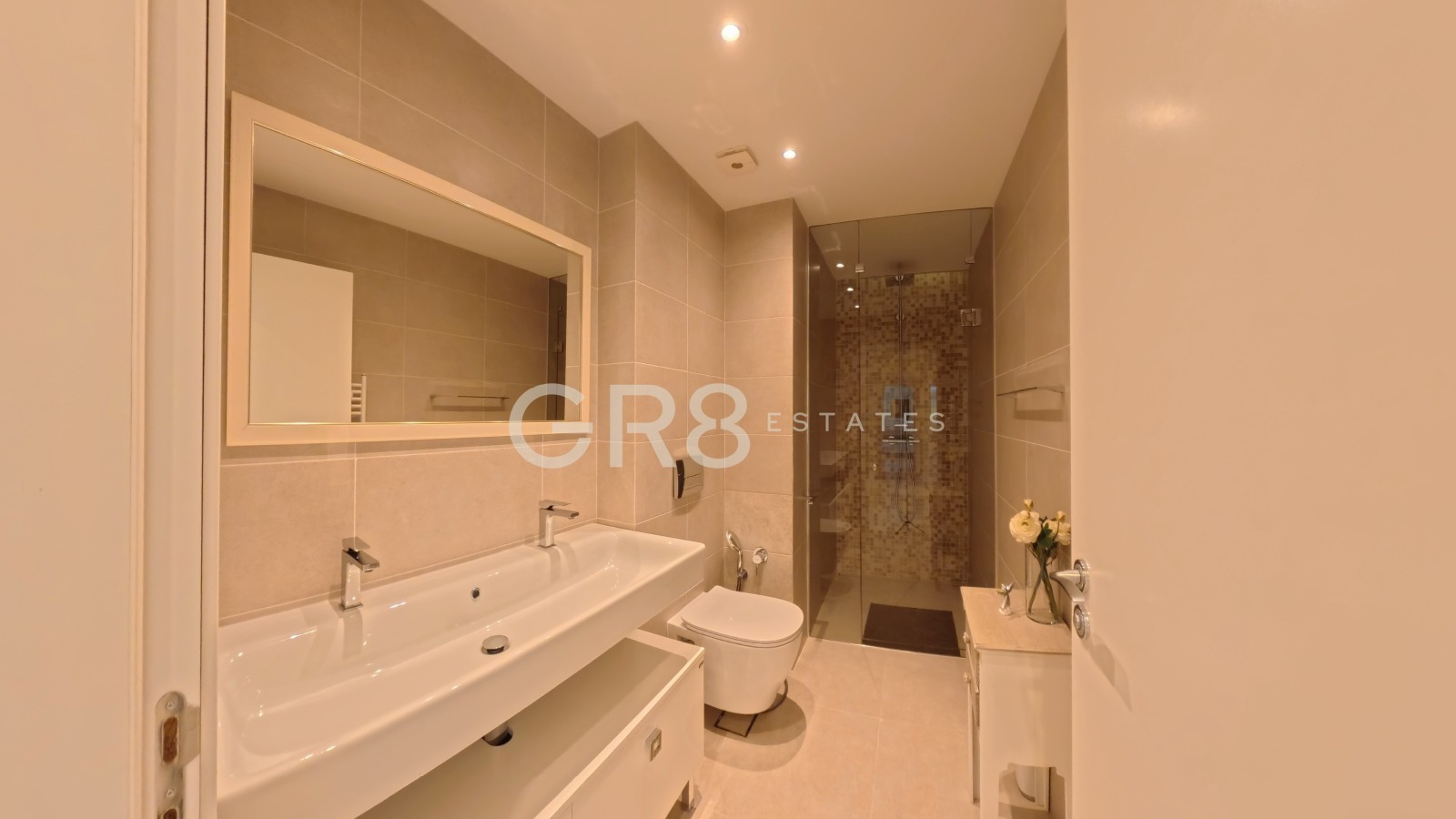 Продава КЪЩА, гр. София, м-т Детски град, снимка 12 - Къщи - 54341592