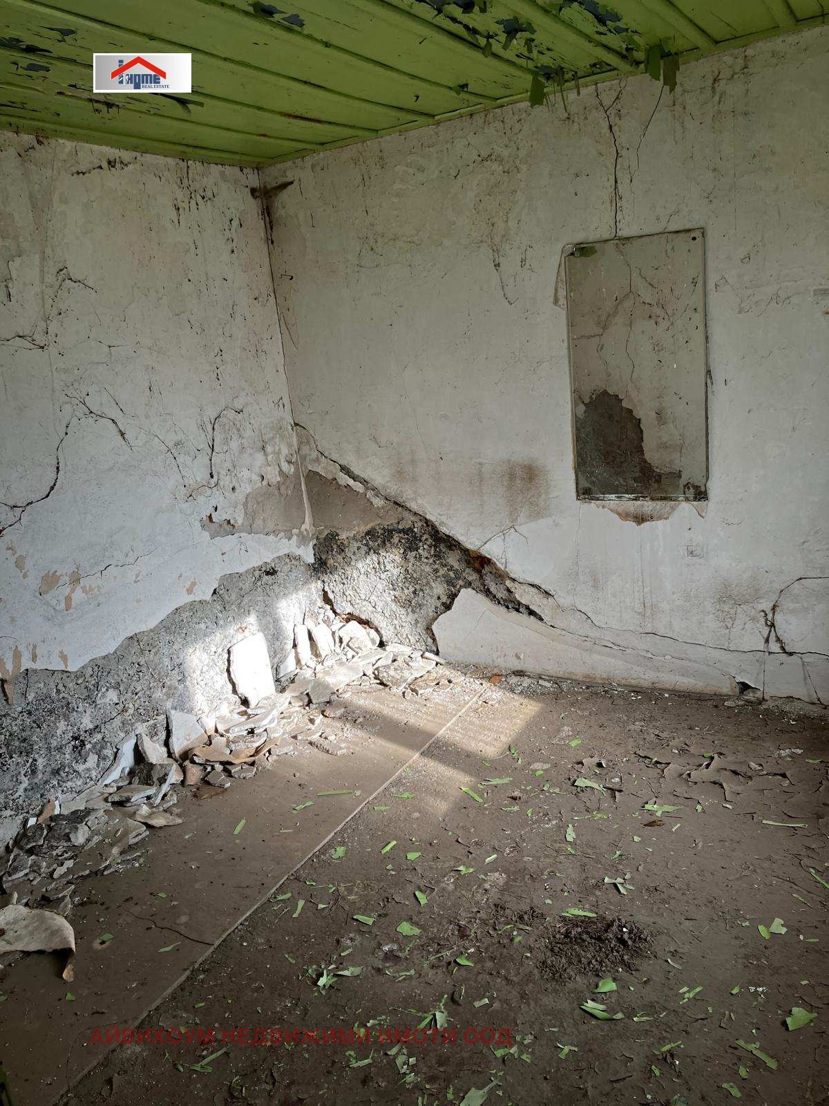 Продава КЪЩА, с. Изгрев, област Плевен, снимка 13 - Къщи - 54351572