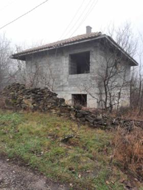 Продажба на имоти в с. Кавлак, област Велико Търново - изображение 1 