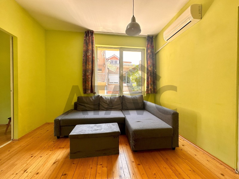 Eladó  Ház emelete Plovdiv , Centar , 110 négyzetméter | 83877303