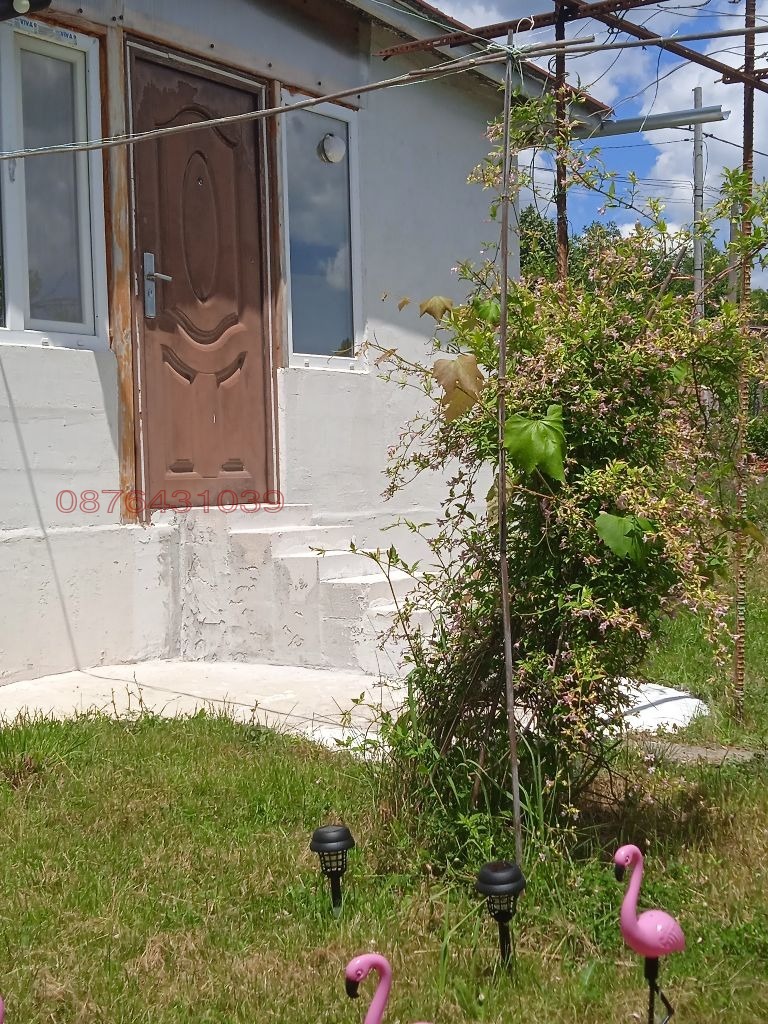 Продава КЪЩА, гр. Варна, м-т Добрева чешма