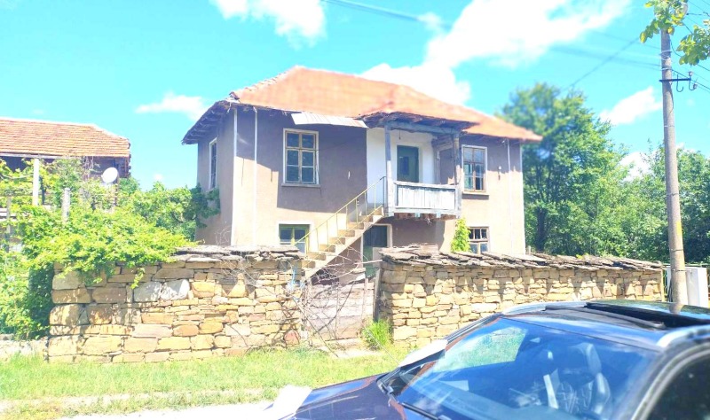 Продава  Къща област Ловеч , с. Добревци , 119 кв.м | 12145451