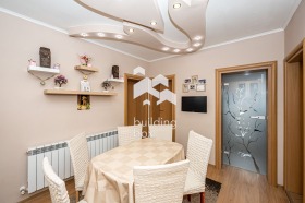 Andar da casa Stamboliiski, região Plovdiv 1