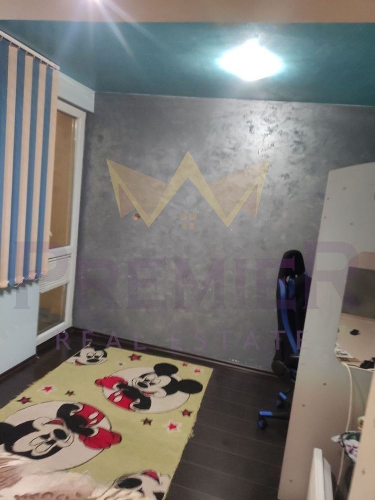 Продава ЕТАЖ ОТ КЪЩА, гр. Пловдив, Прослав, снимка 5 - Етаж от къща - 54123281