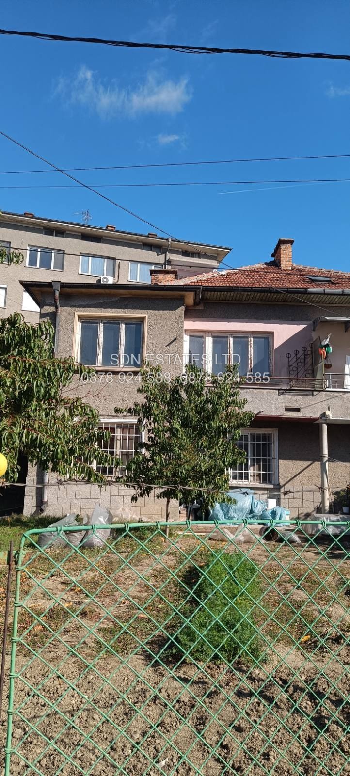 Продава  Къща, област Стара Загора, гр. Казанлък •  270 000 лв. • ID 71057264 — holmes.bg - [1] 