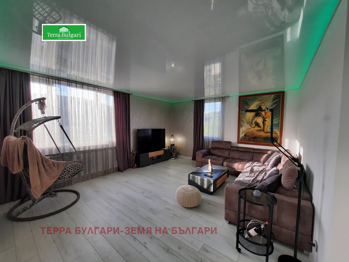 Продава 3-СТАЕН, гр. Перник, Мошино, снимка 2 - Апартаменти - 44326268