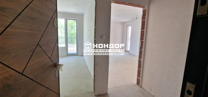 Продава 2-СТАЕН, гр. Пловдив, Остромила, снимка 2 - Апартаменти - 52547517