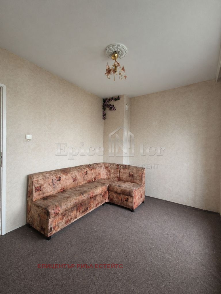 Продава 2-СТАЕН, гр. Перник, Изток, снимка 2 - Апартаменти - 54374448