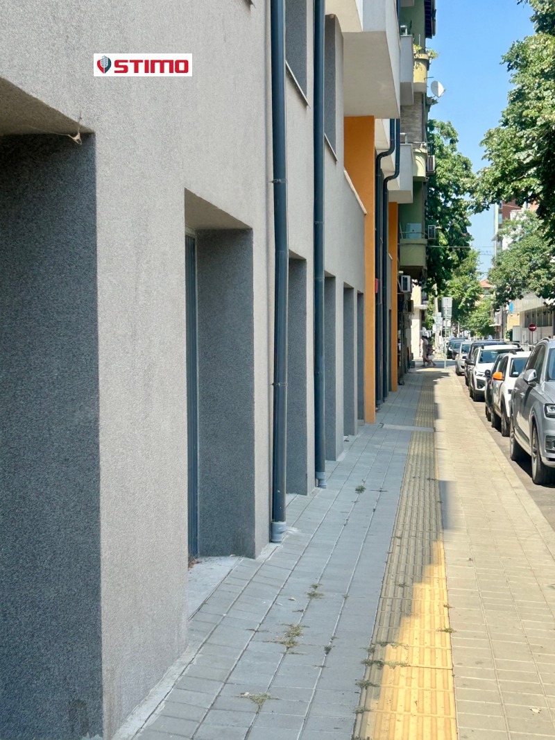 De vânzare  3 dormitoare Sofia , Zona B-5-3 , 106 mp | 10716825 - imagine [12]