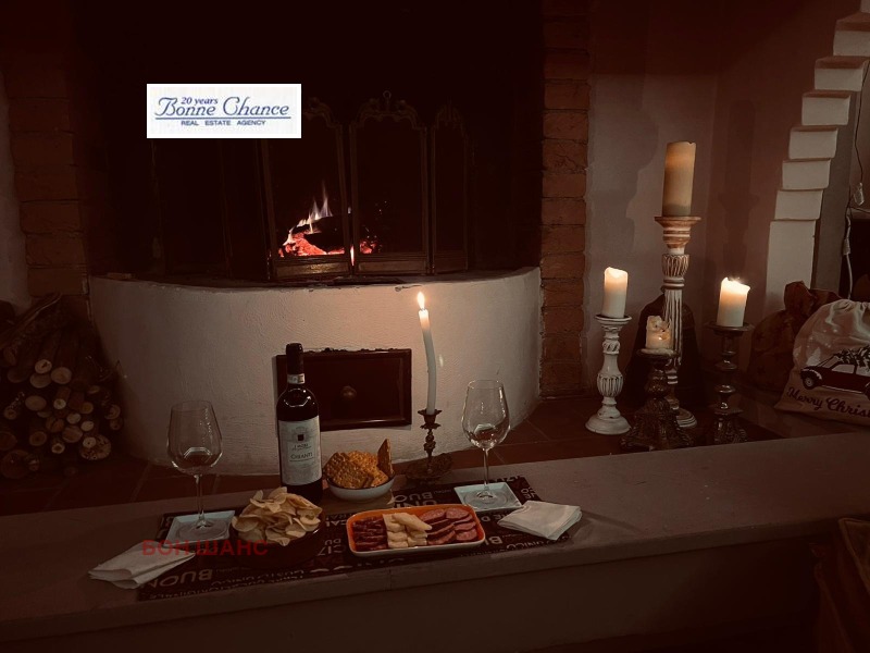 Продава КЪЩА, гр. София, Докторски паметник, снимка 2 - Къщи - 53340768