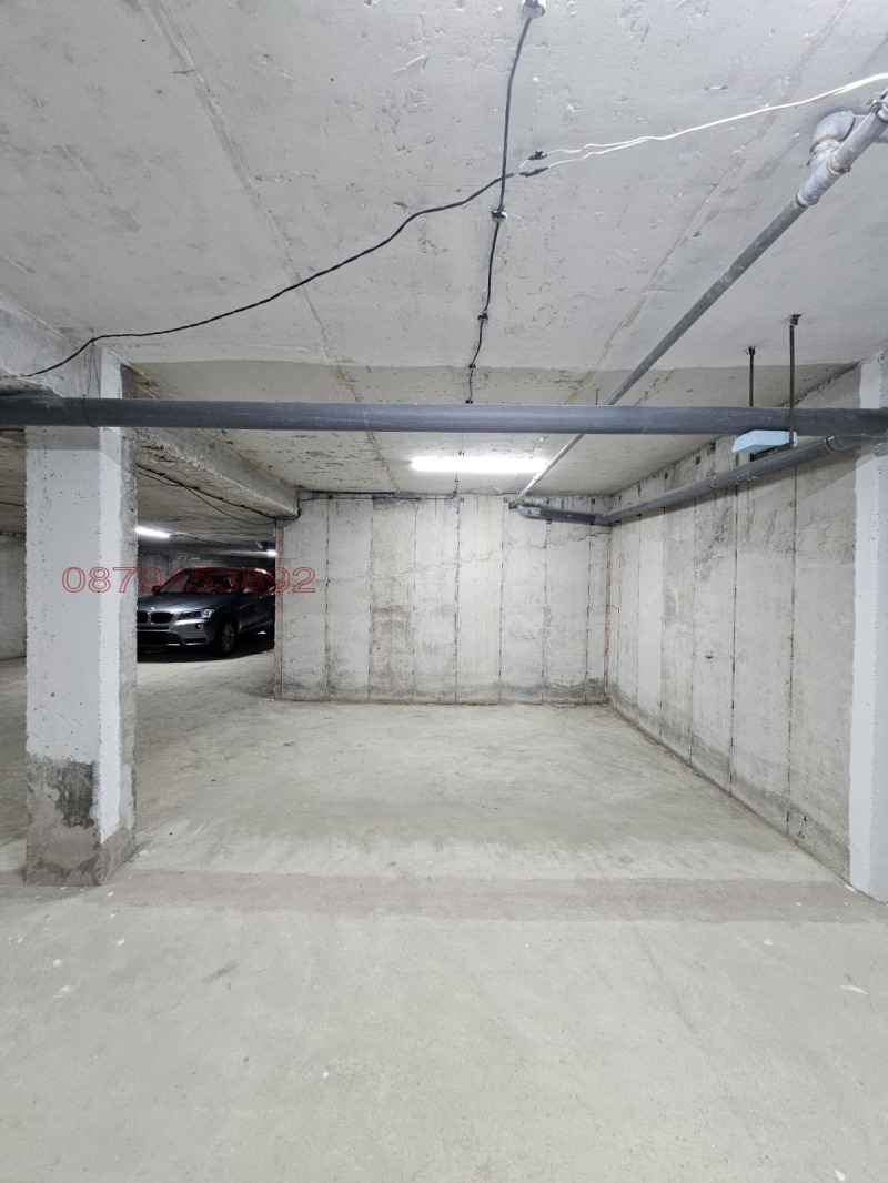 Продава ГАРАЖ, ПАРКОМЯСТО, гр. Русе, Център, снимка 3 - Гаражи и паркоместа - 52705874