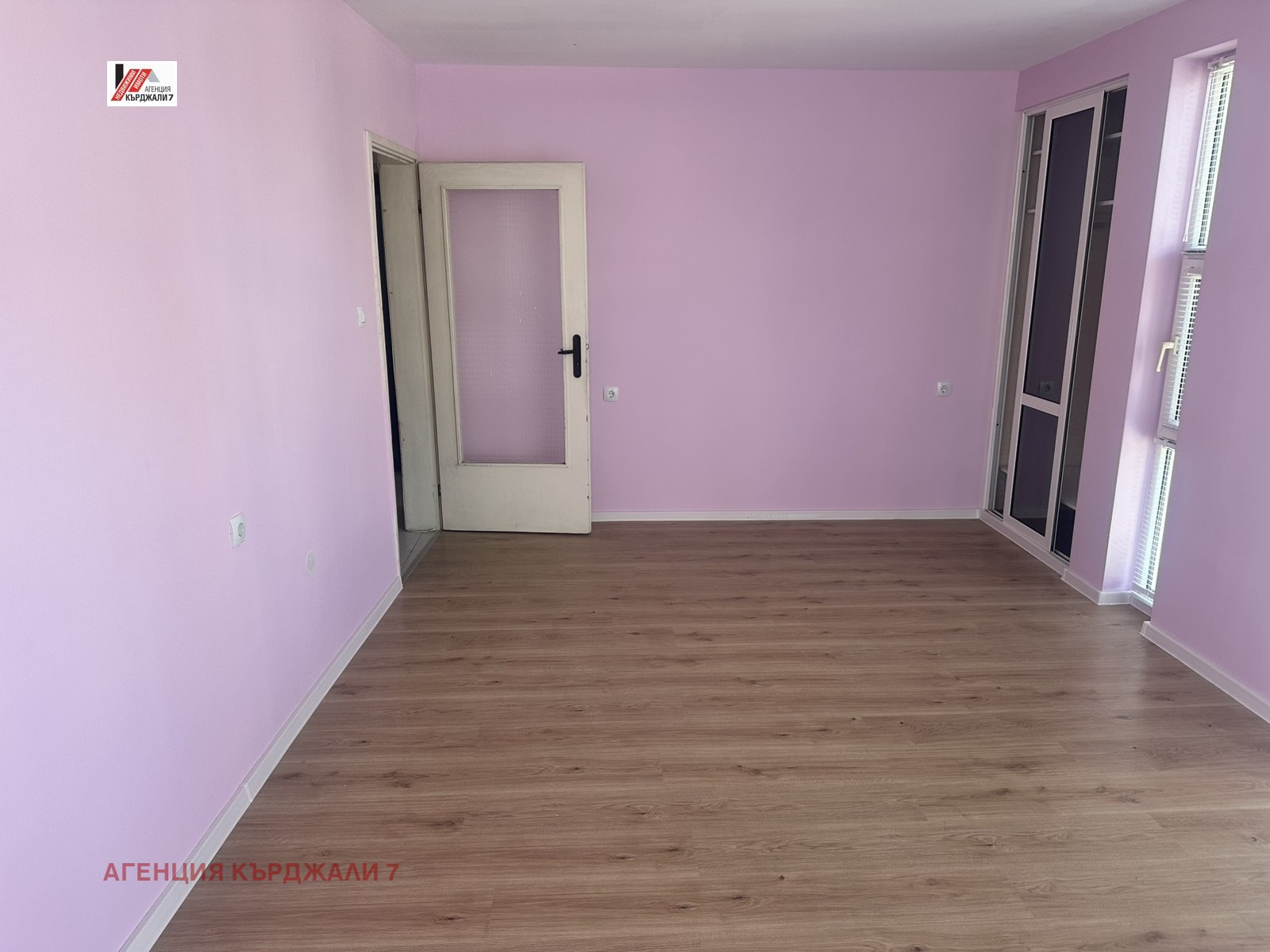 Продава МНОГОСТАЕН, гр. Кърджали, Център, снимка 8 - Апартаменти - 54404988