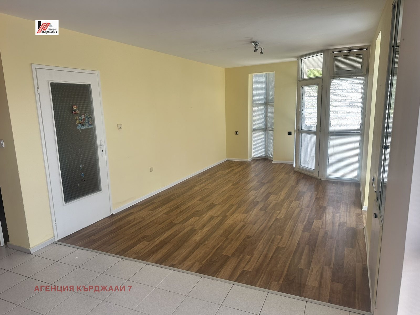 Продава МНОГОСТАЕН, гр. Кърджали, Център