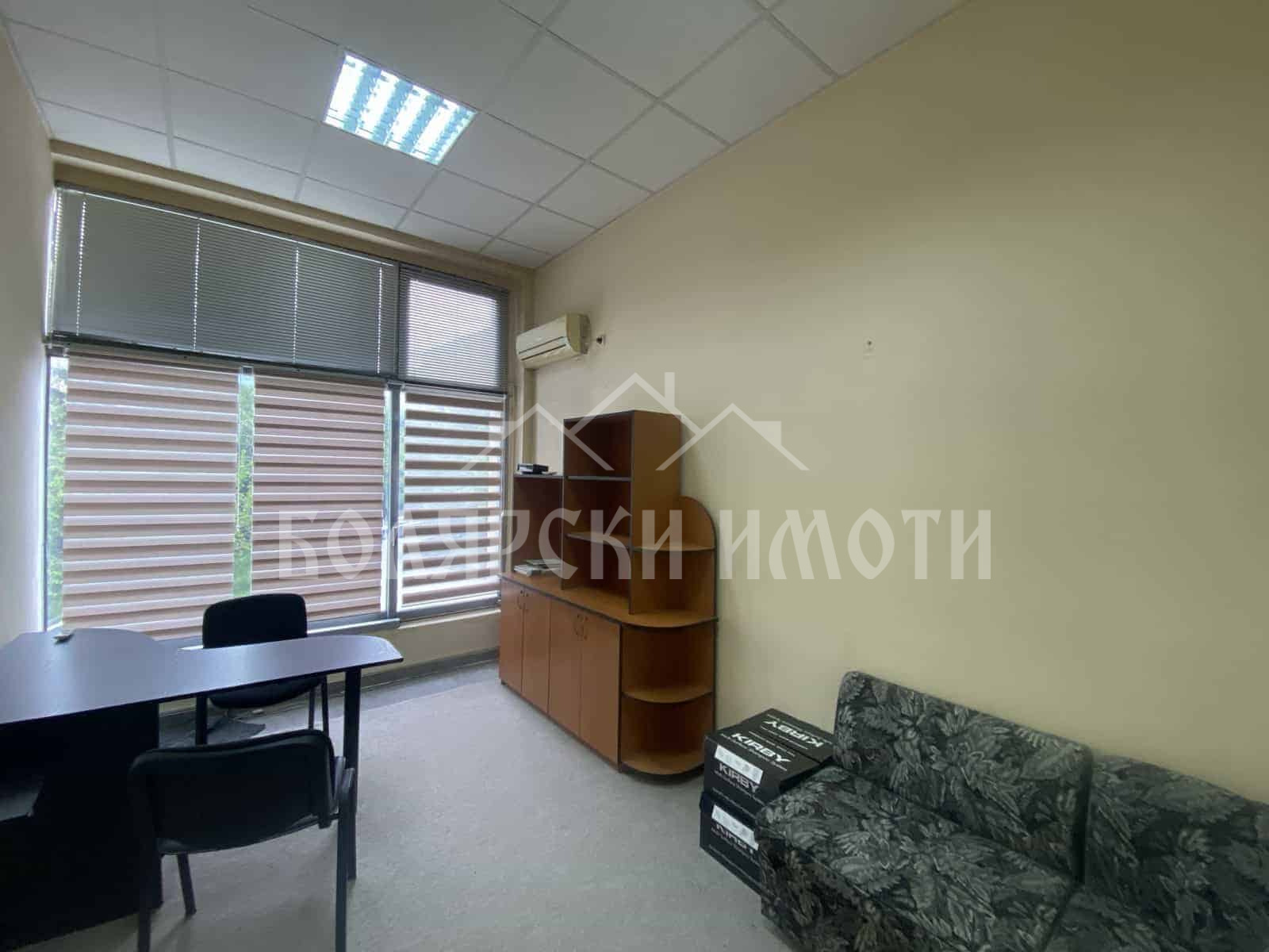 Продава ОФИС, гр. Велико Търново, Център, снимка 3 - Офиси - 54775088