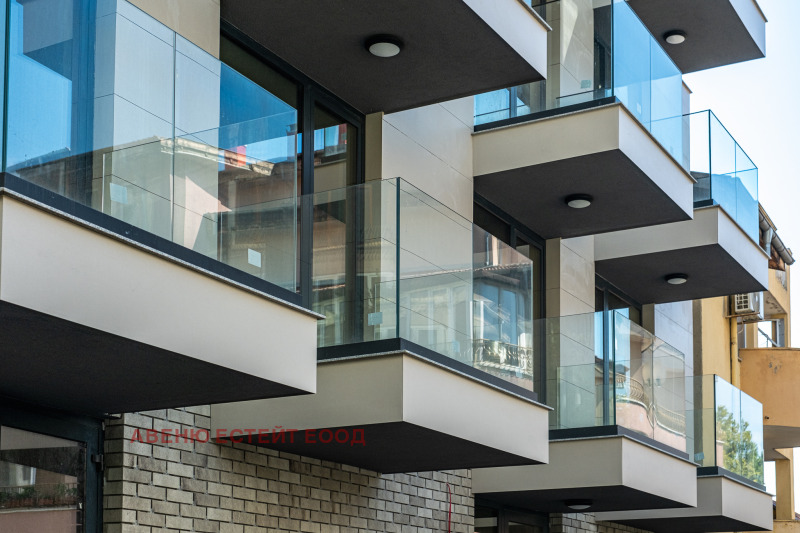 Продава 2-СТАЕН в град Варна, Бриз - 73 кв.м / 219 500 € » 429 304.69 лв., АВЕНЮ ЕСТЕЙТ ЕООД