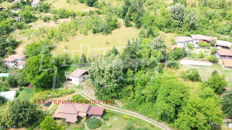 Продава КЪЩА в област Габрово, с. Млечево - 70 кв.м / 34 000 € » 66 498.22 лв., БЪЛГЕРИАН ПРОПЕРТИС