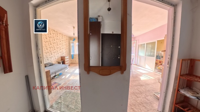 Продава  2-стаен град Разград , Център , 50 кв.м | 50762506 - изображение [8]