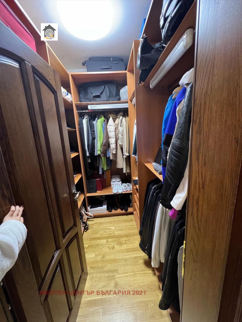 Продаја  3+ спаваћа соба Софија , Изгрев , 220 м2 | 33199693 - слика [13]