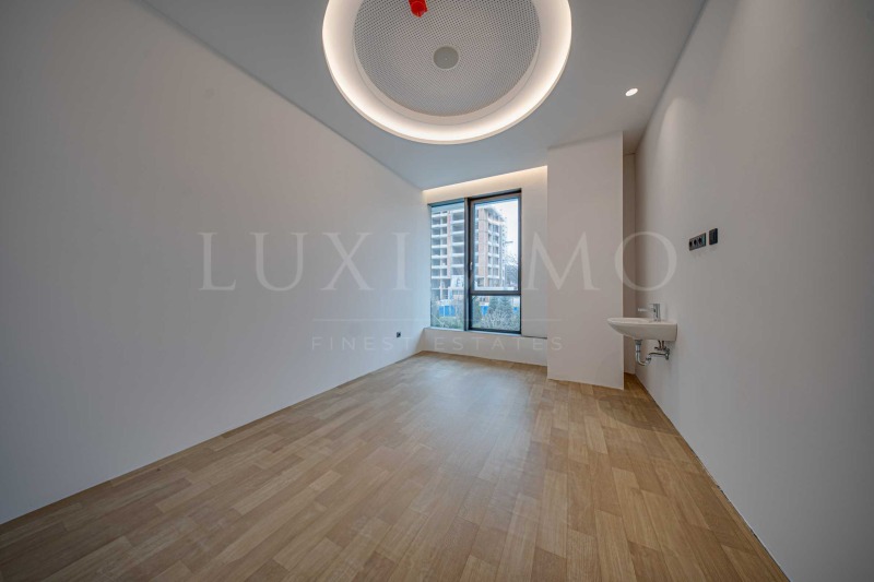 Продава ОФИС, гр. София, Изгрев, снимка 16 - Офиси - 53533966