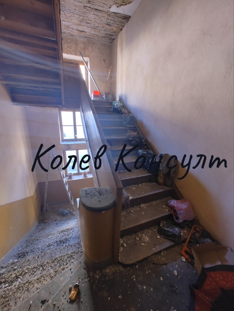 Продава ЕТАЖ ОТ КЪЩА, гр. Хасково, Център, снимка 3 - Етаж от къща - 52481108