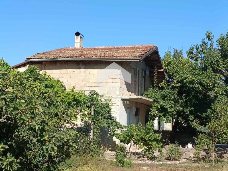 Продава  Къща област Варна , гр. Суворово , 138 кв.м | 40123333 - изображение [2]