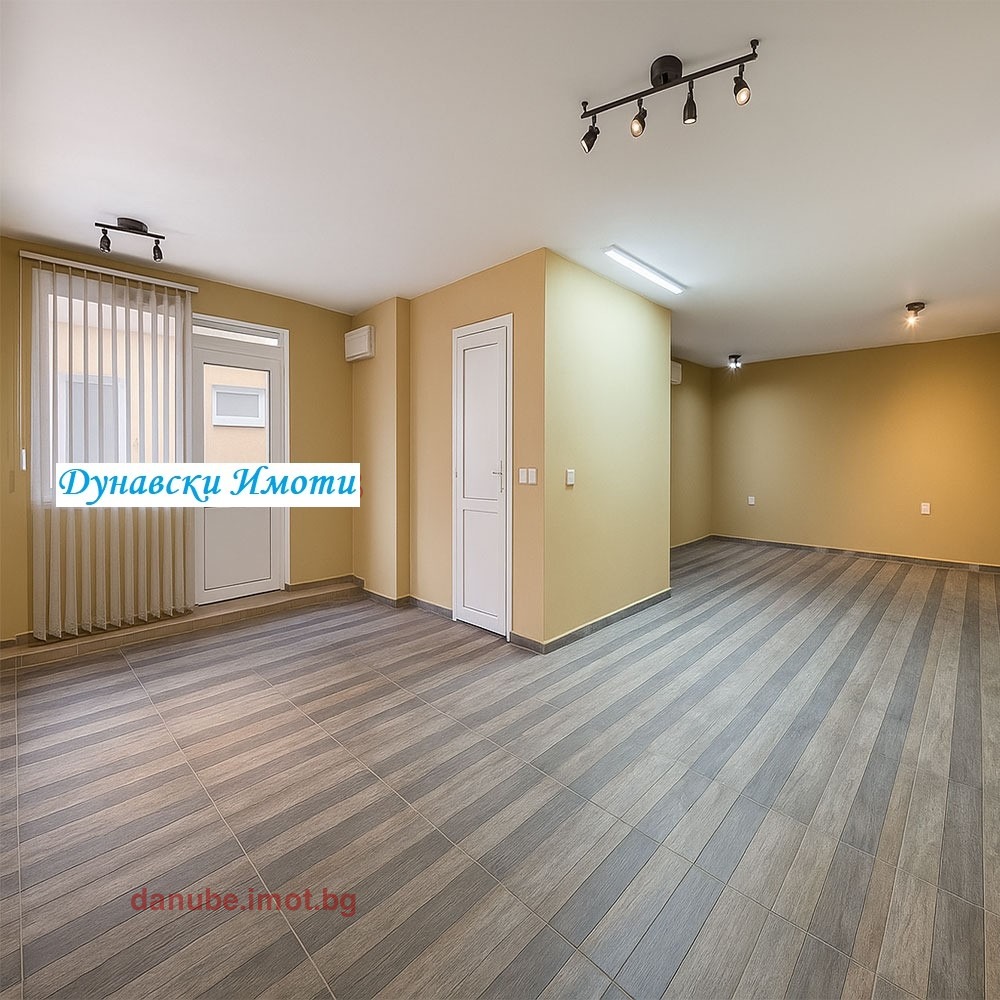 Продава ОФИС, гр. Русе, Ялта, снимка 2 - Офиси - 53828676