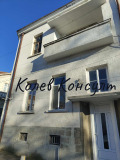 Продава ЕТАЖ ОТ КЪЩА, гр. Хасково, Център, снимка 2