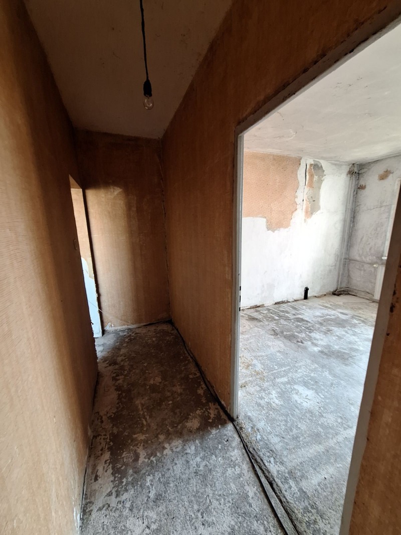 Eladó  2 hálószobás Sofia , Nadezsda 1 , 90 négyzetméter | 51419501 - kép [8]
