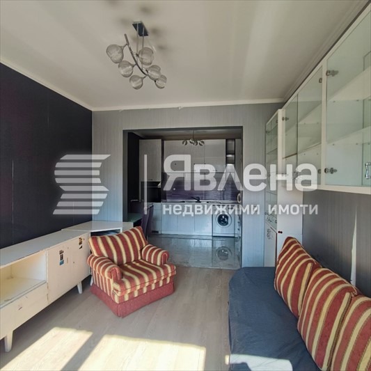 Продава 3-СТАЕН, гр. София, Гео Милев, снимка 2 - Апартаменти - 54232249