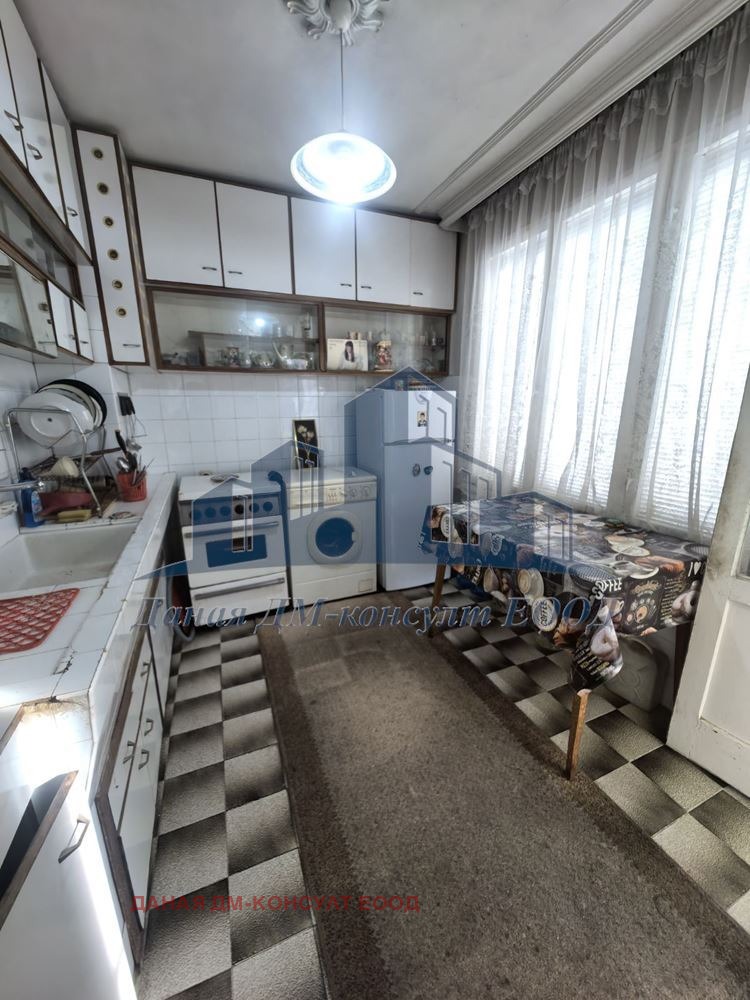 Продава МНОГОСТАЕН, гр. Шумен, Пожарната, снимка 8 - Апартаменти - 53091699