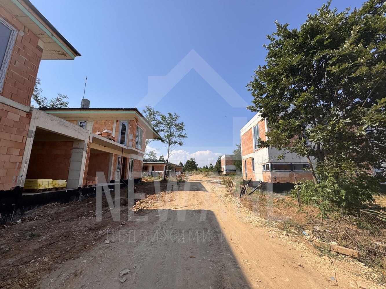 Продава КЪЩА, с. Близнаци, област Варна, снимка 3 - Къщи - 55130401