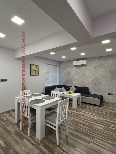 Te koop  Studio Lovetsj , Sjirok tsentar , 60 m² | 38276318