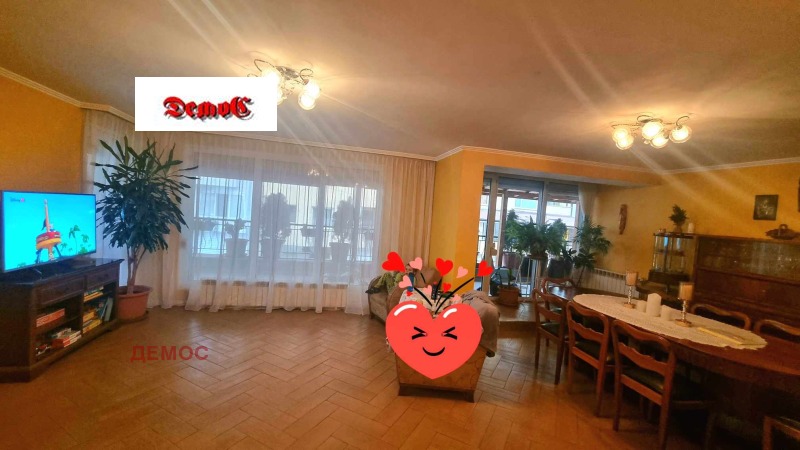 Na sprzedaż  3 sypialnie Sofia , Borowo , 187 mkw | 50192695 - obraz [2]