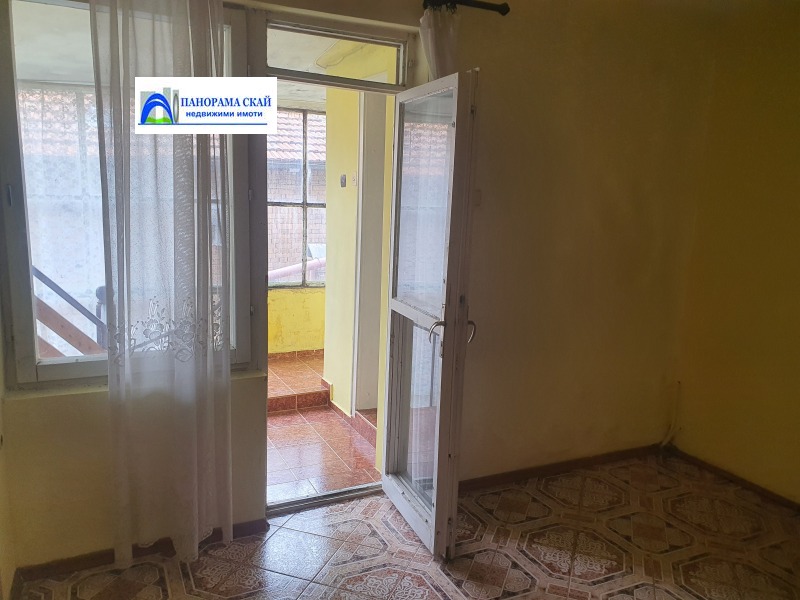 Продава КЪЩА, гр. Плевен, 9-ти квартал, снимка 7 - Къщи - 52132012