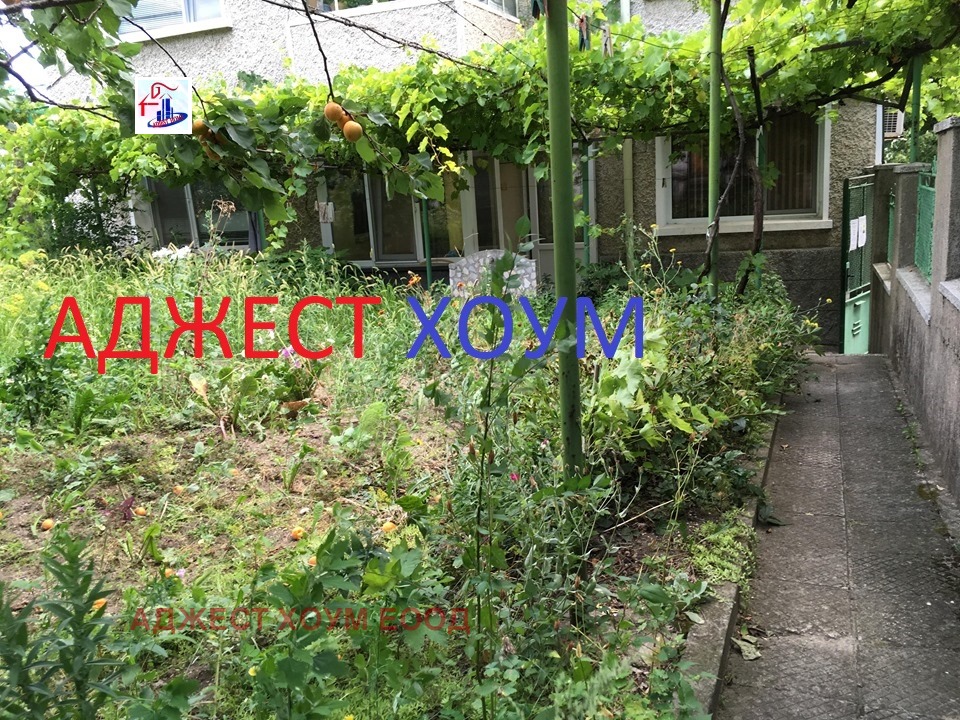 Продава ЕТАЖ ОТ КЪЩА, гр. Шумен, Военно училище, снимка 2 - Етаж от къща - 53710013